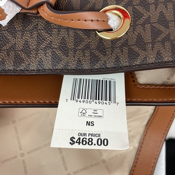 Brand new MICHAEL MICHAEL KORS Jet Set Large Logo Backpack - Picture 5 of 6